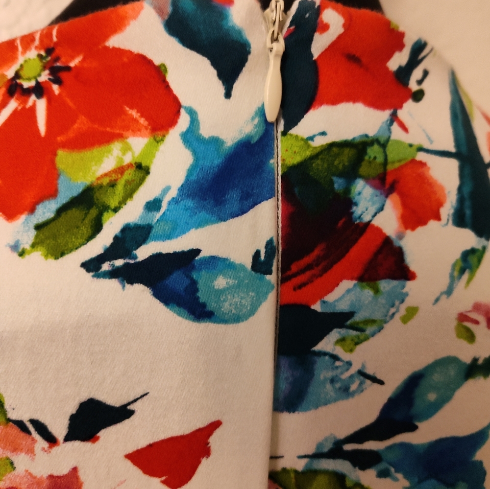 Dress - Picture 3 of 6